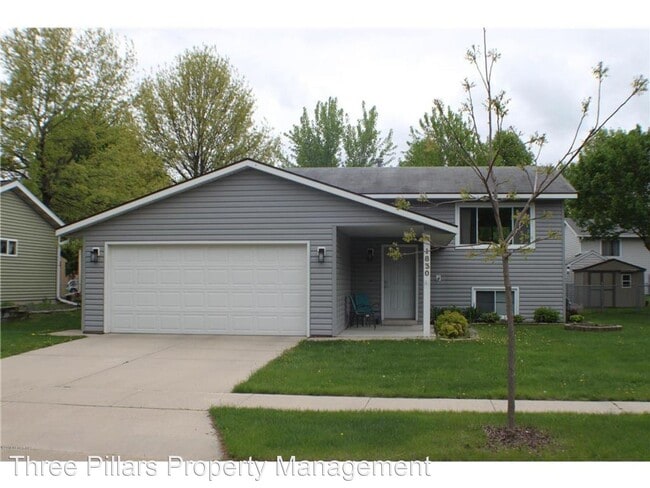 Primary Photo - 4 br, 2 bath House - 1830 23 1/2 St SE