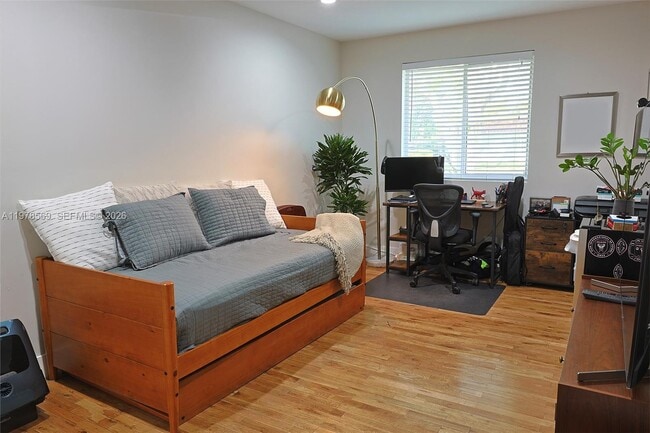 Building Photo - 10804 NW 2nd Ave