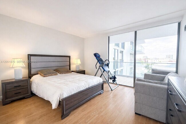 Building Photo - 19707 Turnberry Way