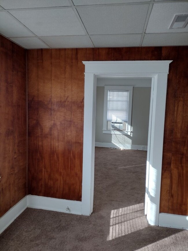 Building Photo - Cozy 2 Bedroom Single-Family Home in the Heart of Charleston