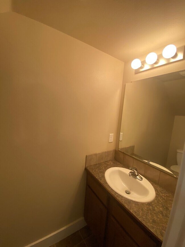 Building Photo - 9993 W Rosecroft Ct