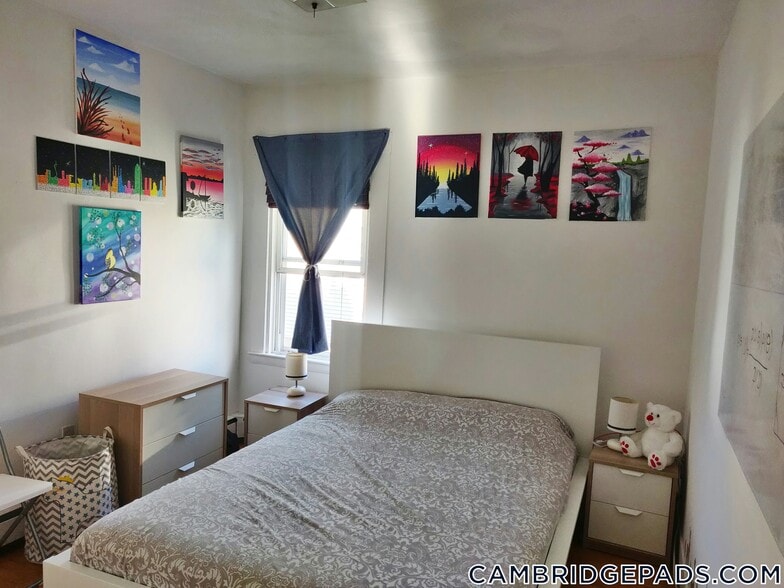 Building Photo - 150 fifth