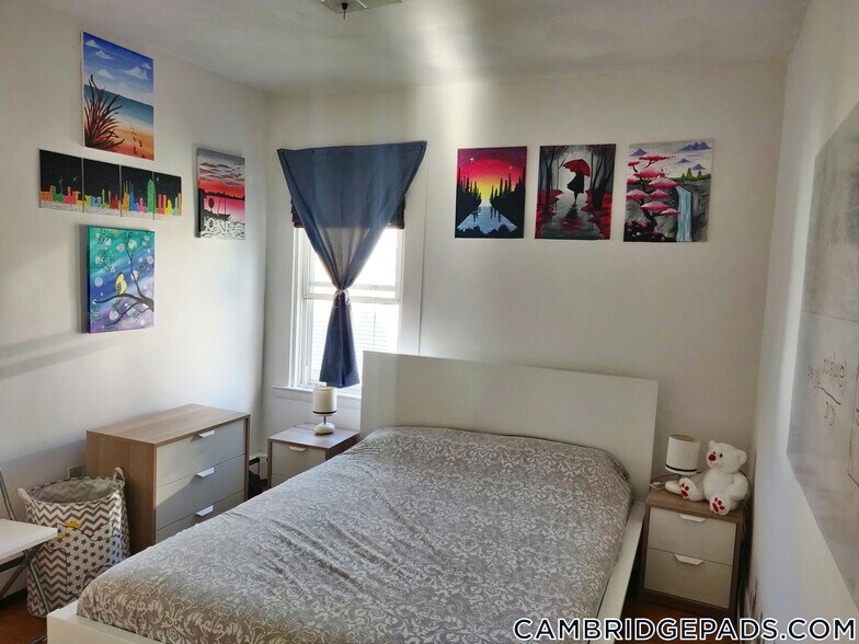 Building Photo - 150 Fifth St.