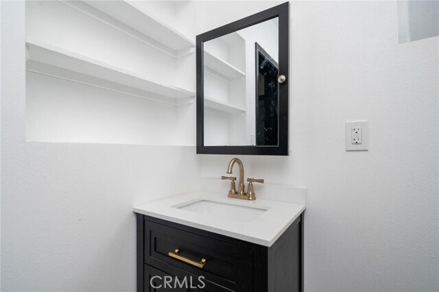 Building Photo - 14255 Long View Dr