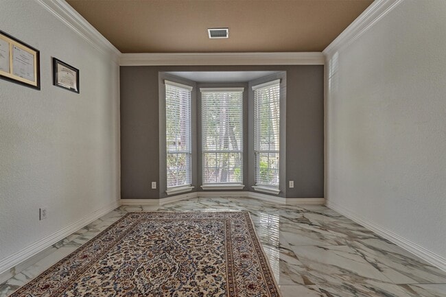 Building Photo - 18 Wyckham Cir