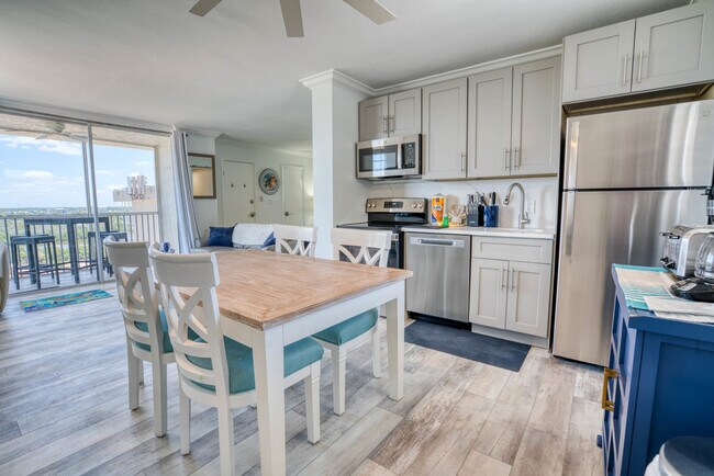 Building Photo - 5800 Bonita Beach Rd SW