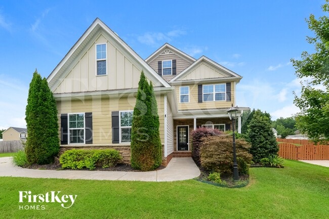 Building Photo - 265 High Knoll Dr