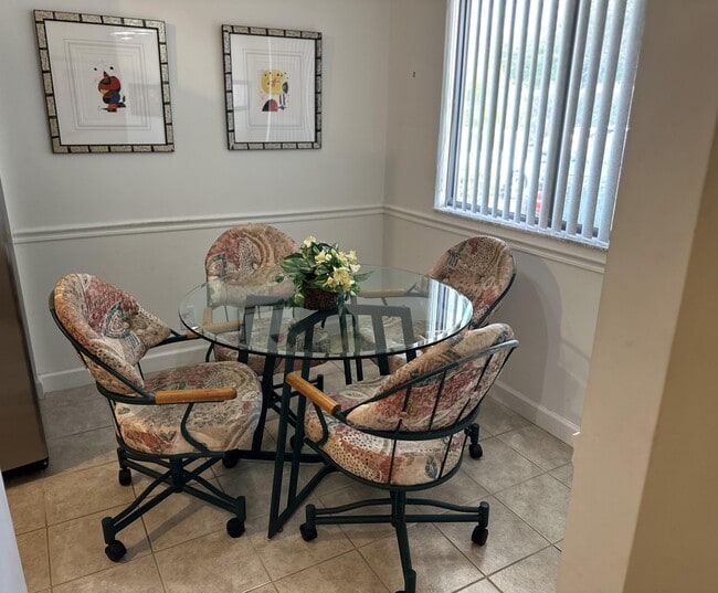 Building Photo - 3138 Via Poinciana