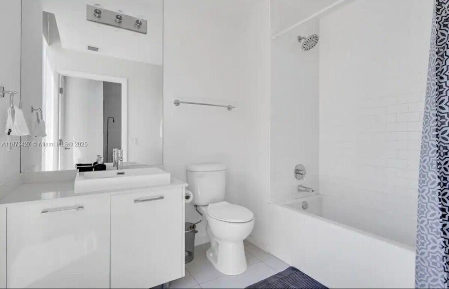 Building Photo - 151 SE 1st St