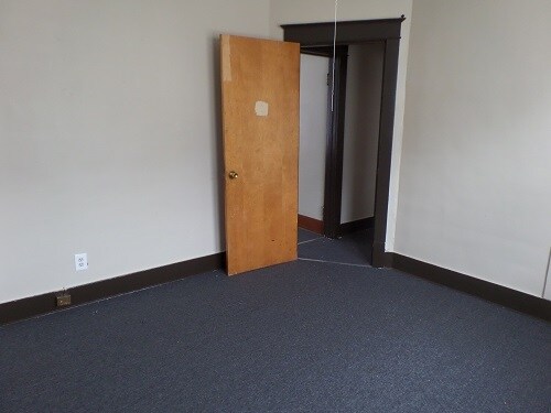Building Photo - 2402 Cleveland Ave