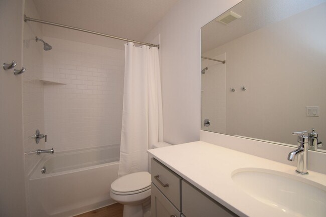 Building Photo - BRAND NEW 2 Bedroom Home in Millcreek!!