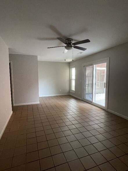 Building Photo - 1513 Privateer Dr