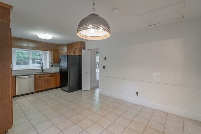 Building Photo - Spacious 4-Bedroom Mint Hill Retreat with Fireplace, 2-Car Garage & 3,600+ Sq Ft