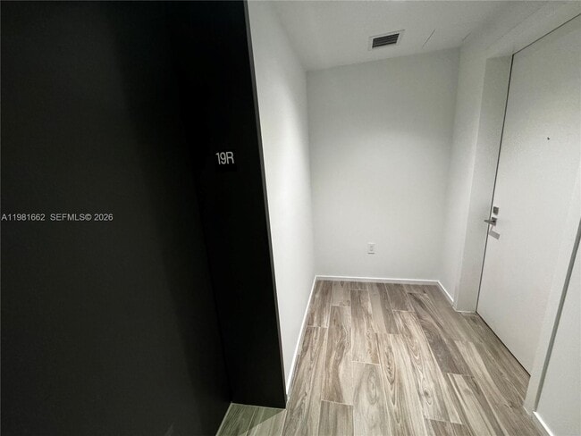 Building Photo - 801 S Miami Ave