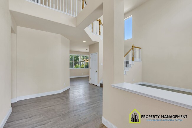 Building Photo - Luxury 5-BR Home Rental in Elk Grove