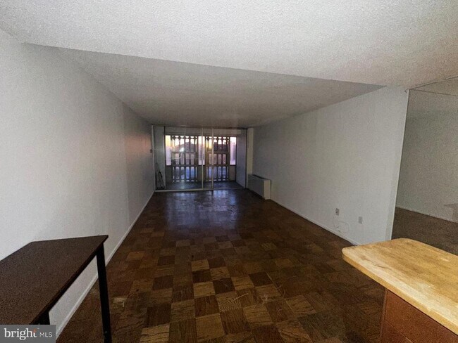 Building Photo - 1301 Delaware Ave SW