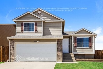 Building Photo - 990 Ancestra Dr