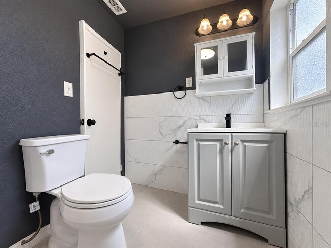 Building Photo - 59 Areca Dr