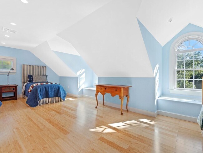 Building Photo - 171 Marsh St