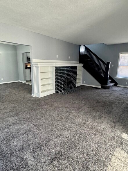 Building Photo - 1215 18th Ave