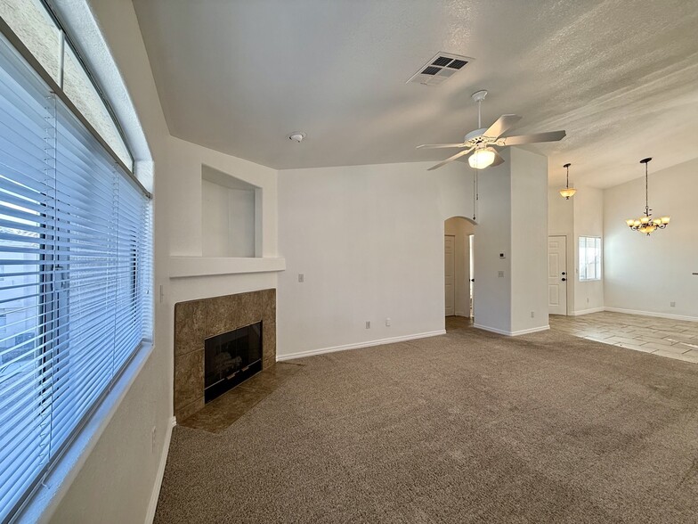 Building Photo - 3320 S Fort Apache Rd