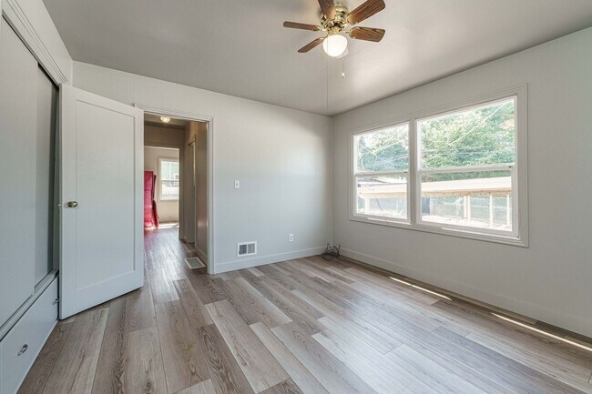 Building Photo - MOVE IN SPECIAL - Charming 1950’s Two-Bedroom with Character & Shared Outdoor Space