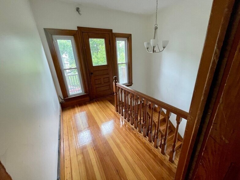*Pictures are representative samples of the advertised unit. In some cases, the actual units you tou - 20 Coolidge Rd