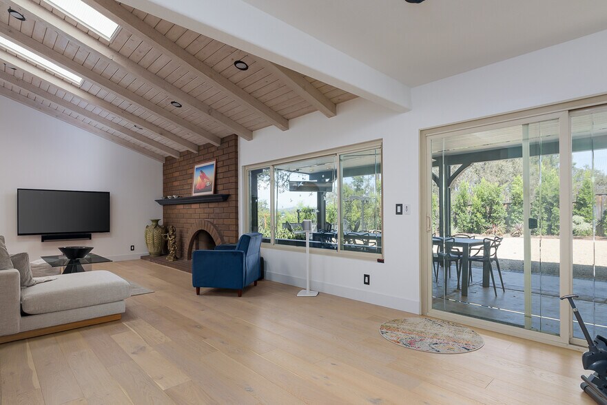 Building Photo - 954 Encino Vista Dr