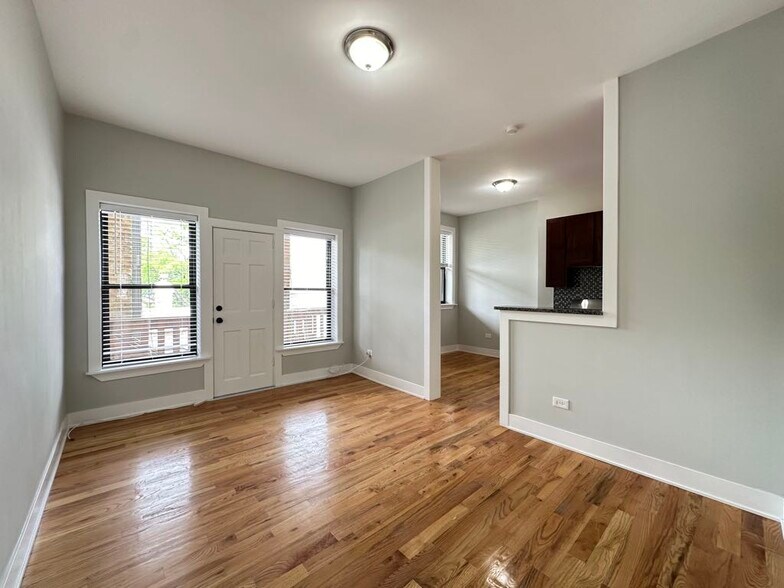 Building Photo - 383 Park Ave