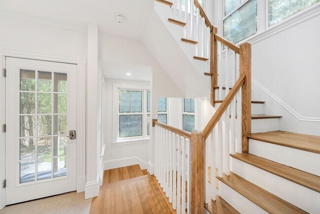 Building Photo - 20 Albion Pl
