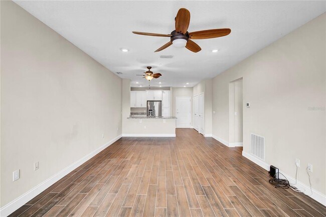 Building Photo - 7517 Laureate Blvd