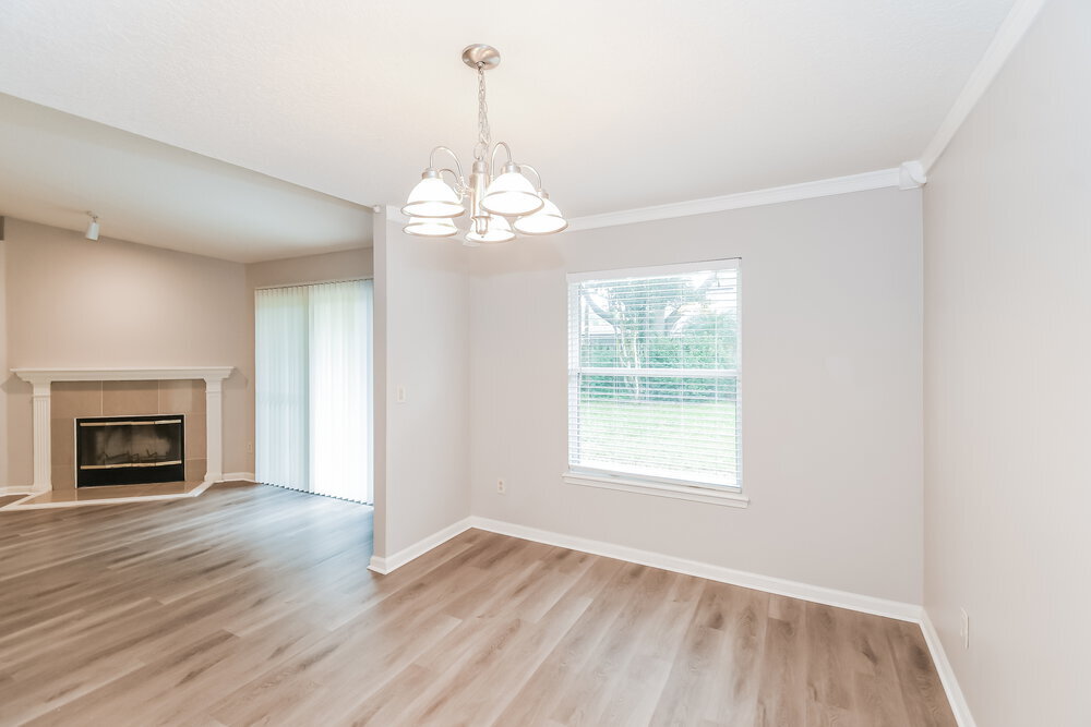 Building Photo - 552 Sparrow Branch Cir