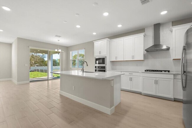 Building Photo - 1320 Hyde St