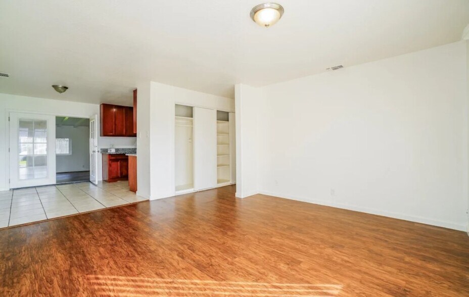 Building Photo - 4528 Olympiad Way