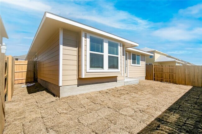 Building Photo - 2036 Mar Vista Ln