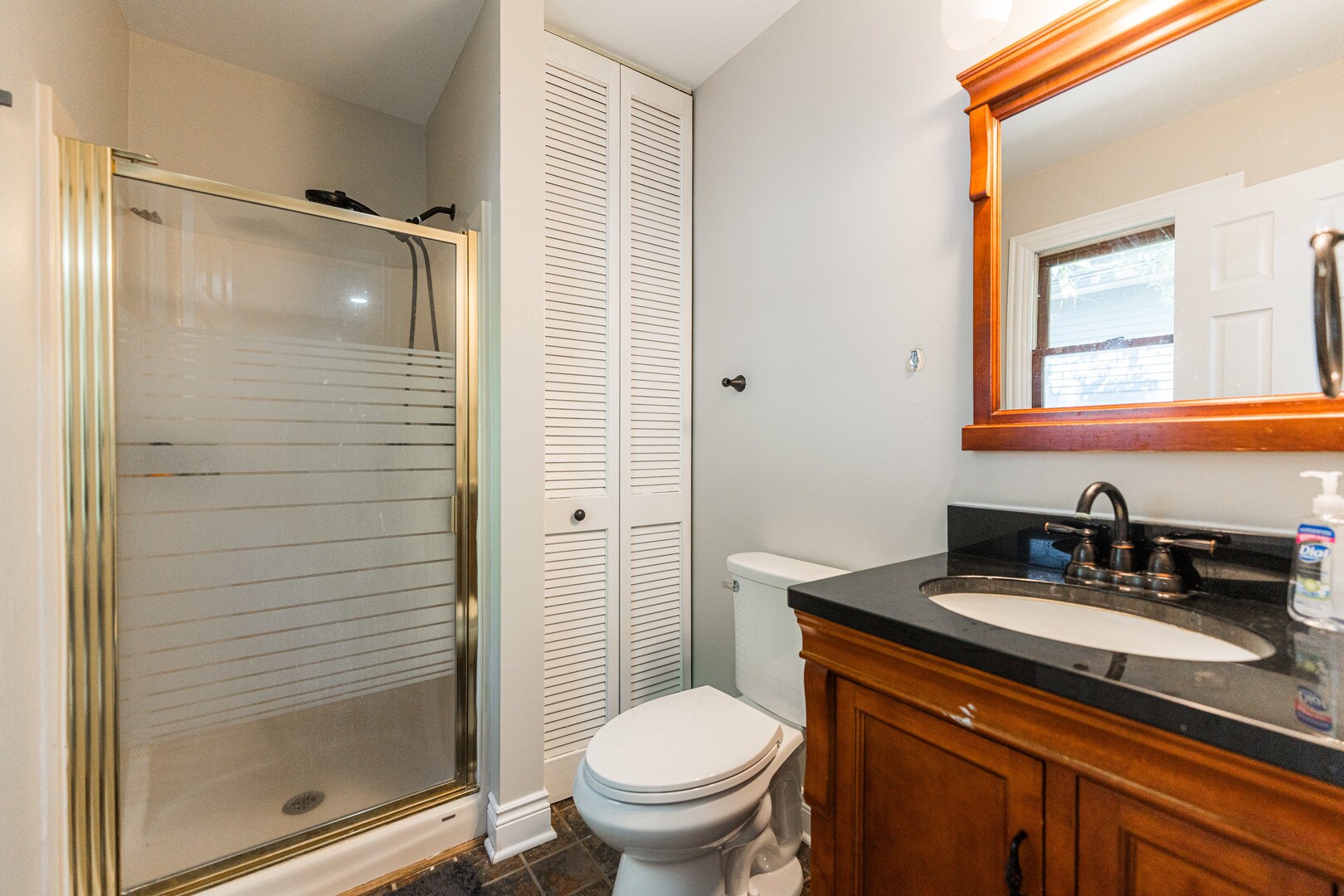 Building Photo - 1012 W Dale Ave