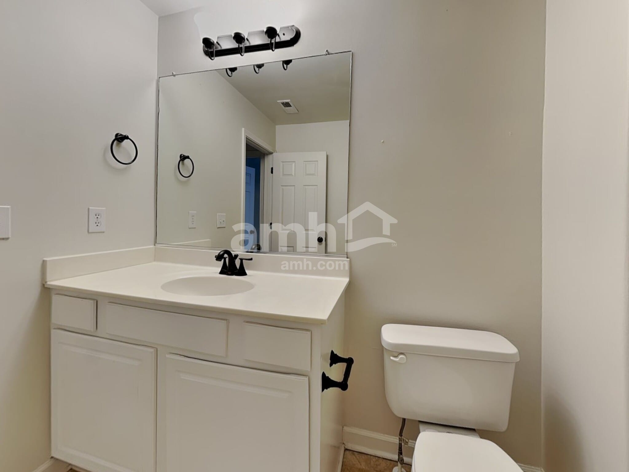 Building Photo - 6677 Springfield Village Ln