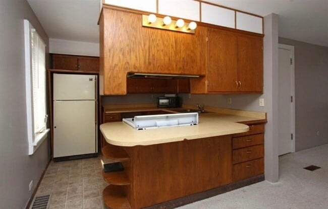 Building Photo - 1610 Burr St