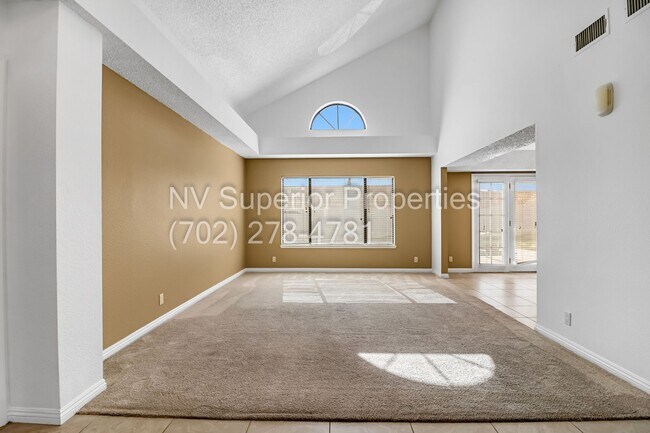 Building Photo - SW The Lakes!!!! Pool!!! Spa!!! Solar Panels!!! Primary bedroom downstairs!!! 3 Car Garage!!!