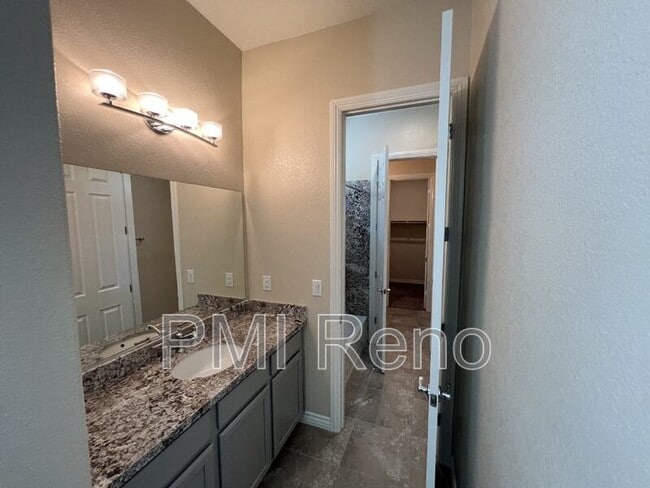 Building Photo - 8378 Simsbury Dr
