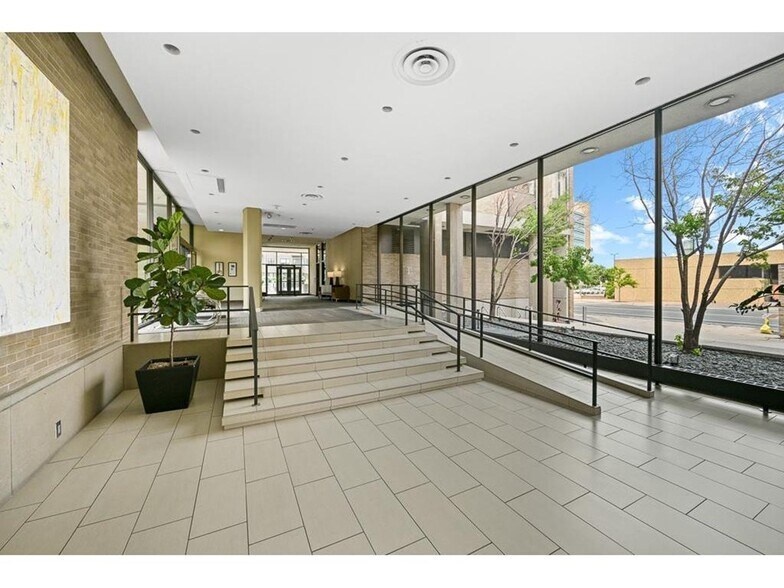 Building Photo - 15 S 1st St