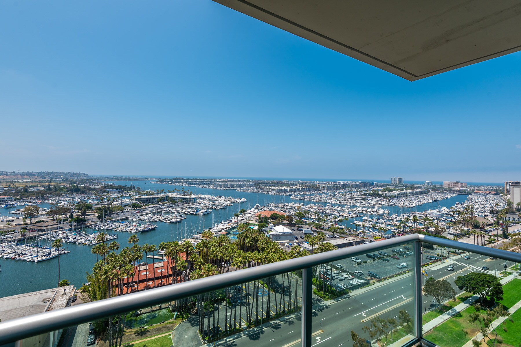 Building Photo - 13600 MARINA POINTE Dr