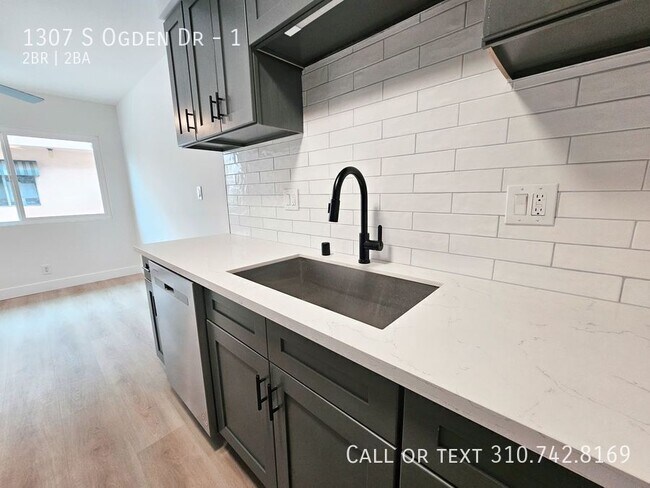 Building Photo - 1307 S Ogden Dr