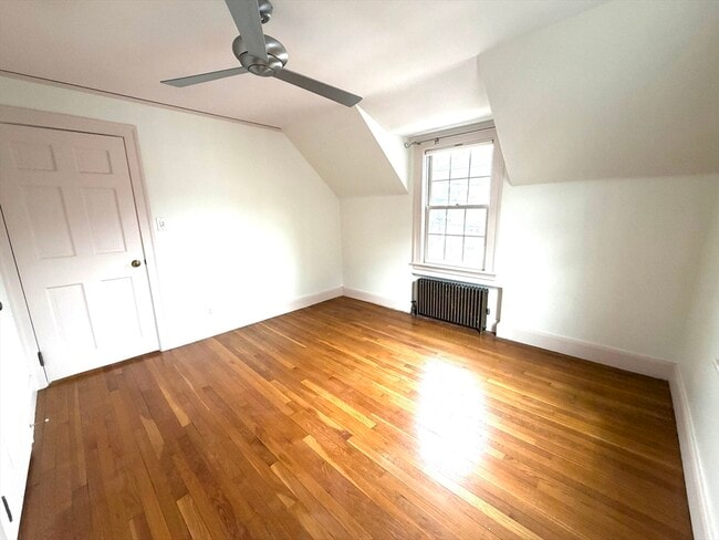 Building Photo - 15 Glenburn Rd