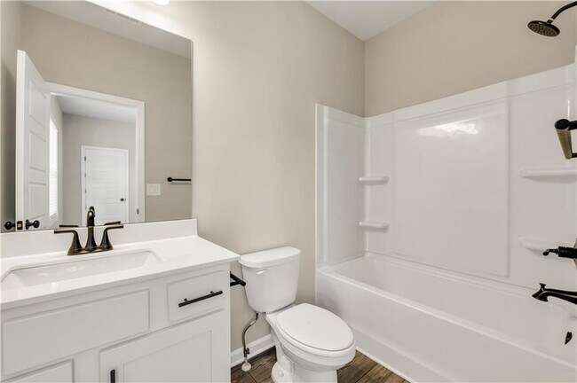 Building Photo - 1813 Westfall Lndg