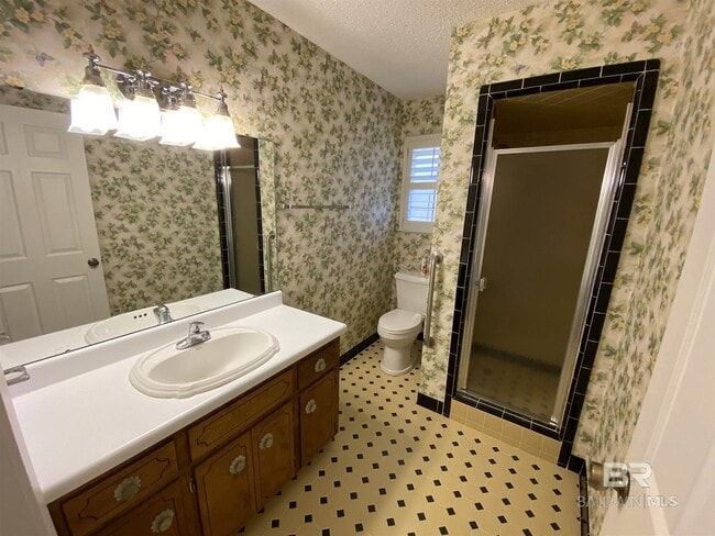 Building Photo - 22022 Nelson St