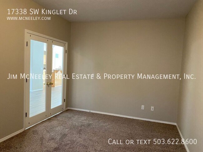 Building Photo - 17338 SW Kinglet Dr