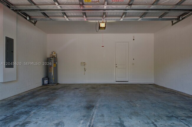 Building Photo - 142 SW 127th Terrace