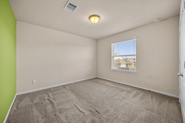 Building Photo - 7223 Pavilion Dr