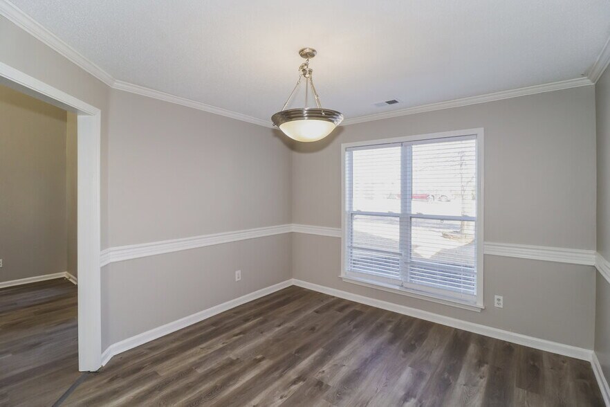 Building Photo - 9395 Brancaster Dr